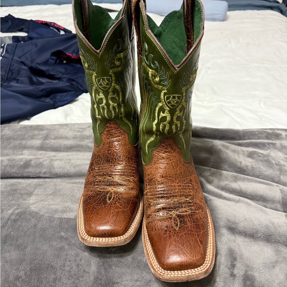 Ariat Western Cowboy Boots Brown and Green Square Toe